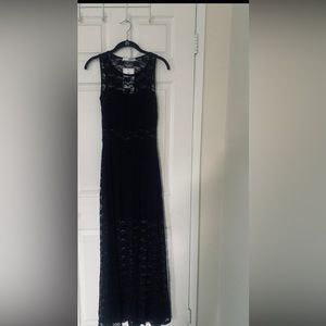 Manito Black long lace dress Large